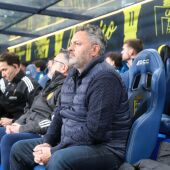 Navarro continuará como entrenador del primer equipo 