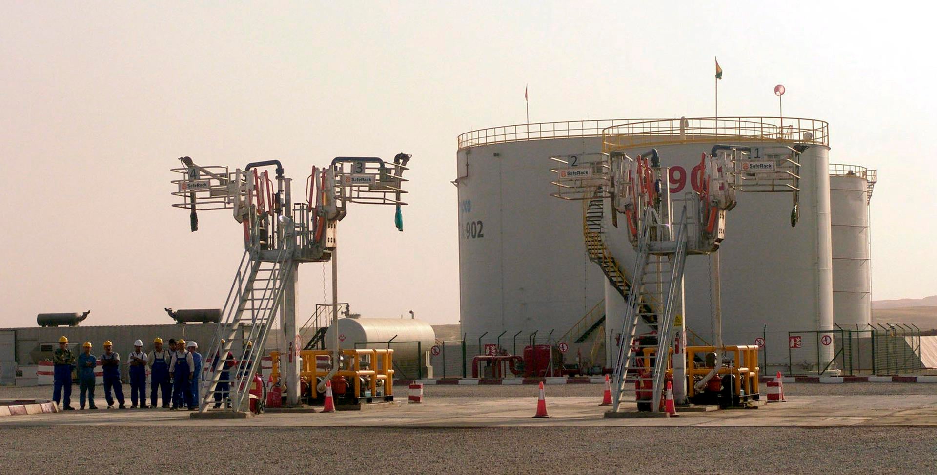 España apoya la liberación de reservas de petróleo: qué implicaciones tiene esta decisión España apoya la liberación de reservas de petróleo: qué implicaciones tiene esta decisión