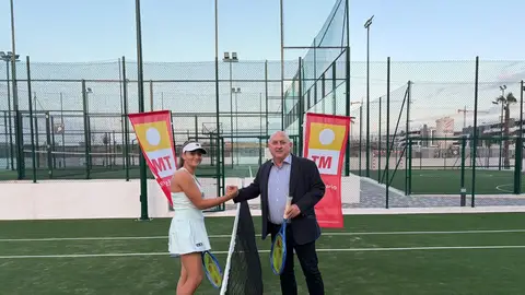 Charo Esquiva, tenista; y Pablo Serna, CEO de TM Grupo Inmobiliario. Charo Esquiva, tenista; y Pablo Serna, CEO de TM Grupo Inmobiliario.