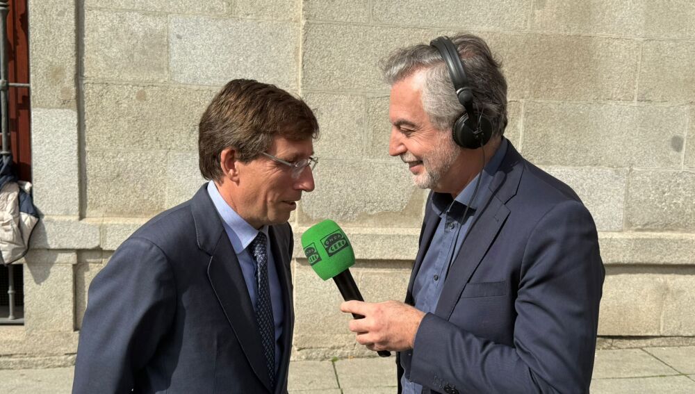 Carlos Martínez con José Luis Martínez Almeida