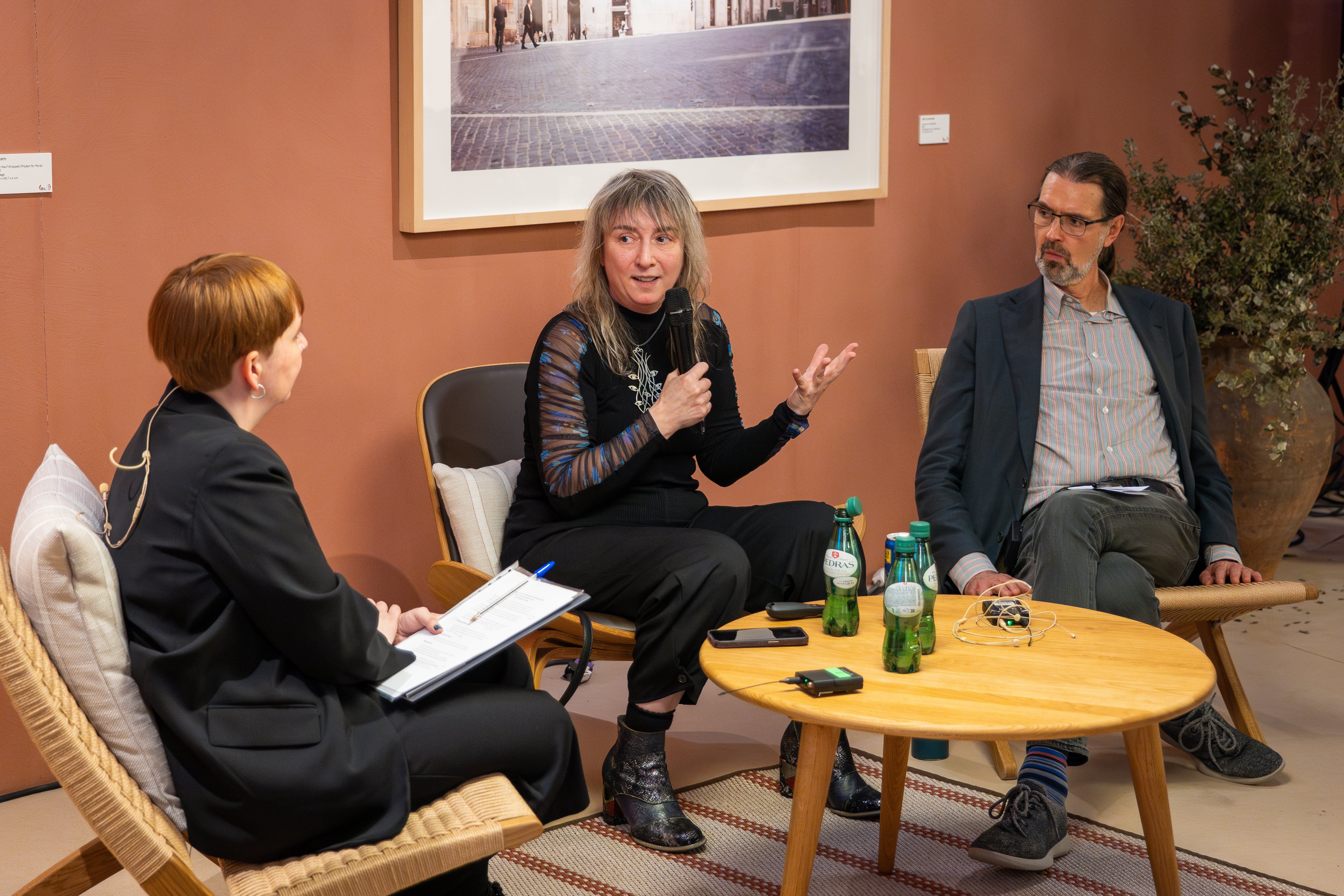 Proyecto Extremadura celebra el éxito de su presencia en ARCOmadrid 2026, que ha reunido a 211 galerías de 30 países y 1.300 artistas Proyecto Extremadura celebra el éxito de su presencia en ARCOmadrid 2026, que ha reunido a 211 galerías de 30 países y 1.300 artistas