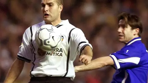 El Valencia solo ganó 7 de 38 visitas al Oviedo y venció por última vez hace treinta años El Valencia solo ganó 7 de 38 visitas al Oviedo y venció por última vez hace treinta años