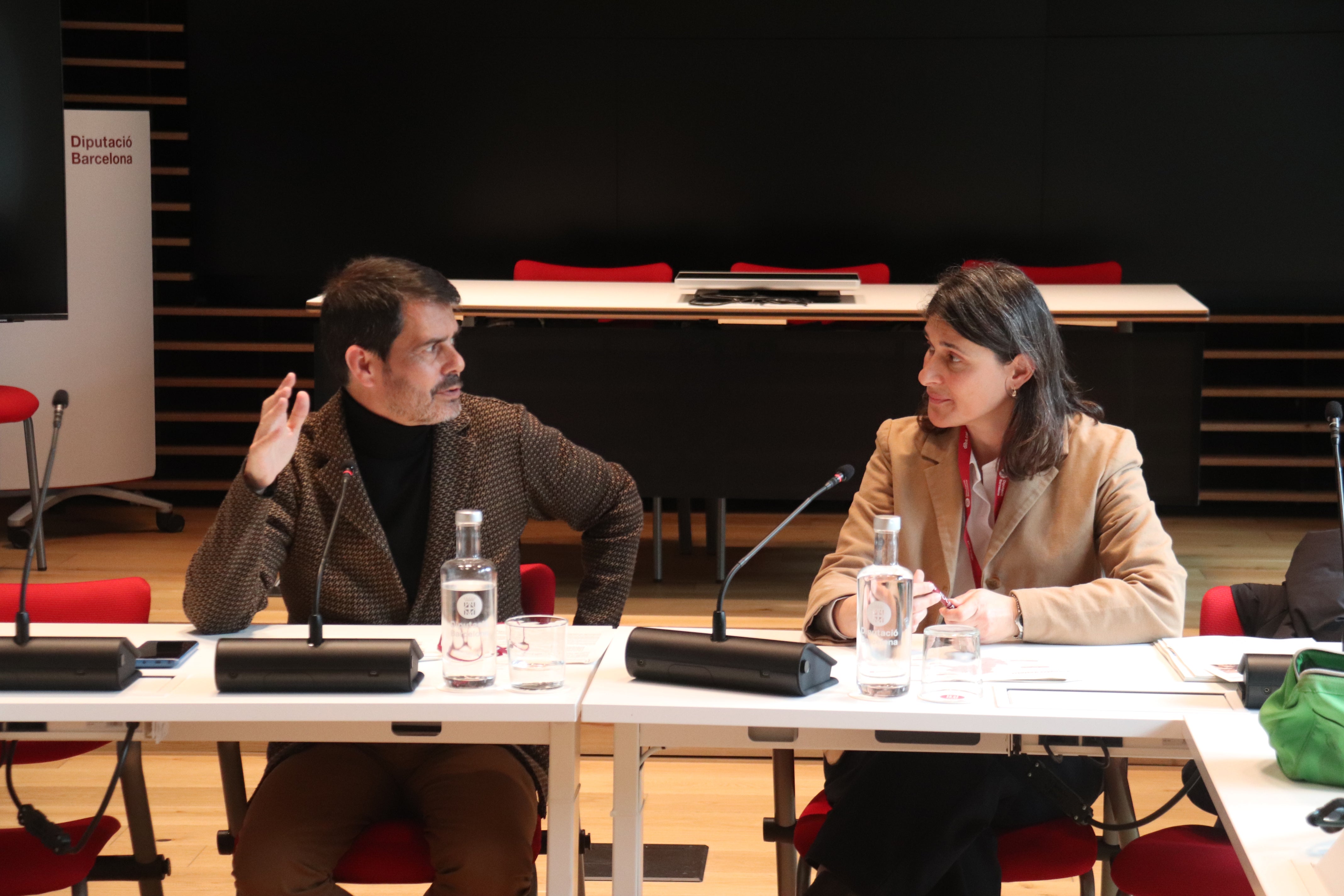 Un centenar de municipis reparen 700 fuites d'aigua que feien perdre 3.000 milions de litres l'any Un centenar de municipis reparen 700 fuites d'aigua que feien perdre 3.000 milions de litres l'any