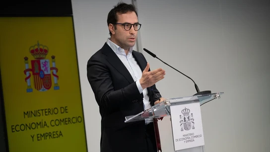 El ministro de Economía, Comercio y Emresa, Carlos Cuerpo, ofrece una rueda de prensa tras una reunión con los agentes sociales y económicos para abordar el impacto del conflicto en Oriente Medio El ministro de Economía, Comercio y Emresa, Carlos Cuerpo, ofrece una rueda de prensa tras una reunión con los agentes sociales y económicos para abordar el impacto del conflicto en Oriente Medio