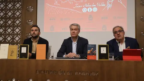 Seleccionados los seis finalistas del V Premio Nacional de Poesía 'Meléndez Valdés' Seleccionados los seis finalistas del V Premio Nacional de Poesía 'Meléndez Valdés'