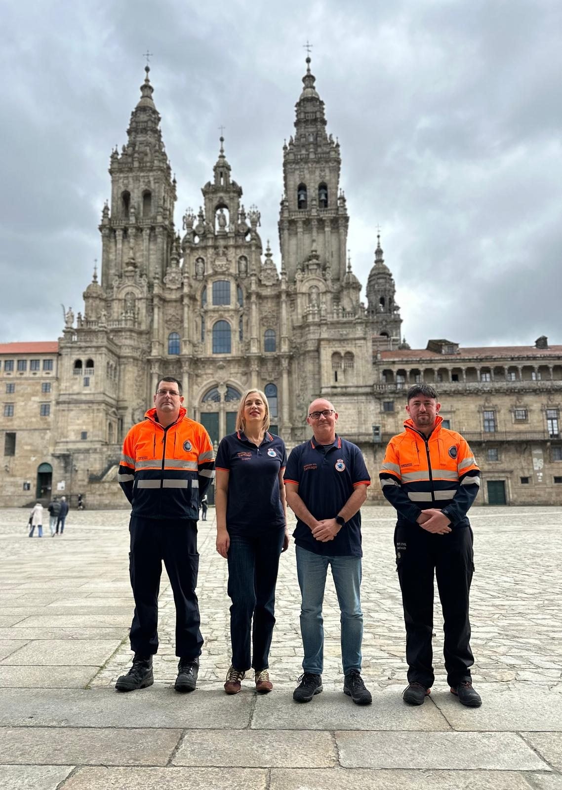 La agrupación compostelana de Protección Civil celebra 30 años de acción solidaria La agrupación compostelana de Protección Civil celebra 30 años de acción solidaria