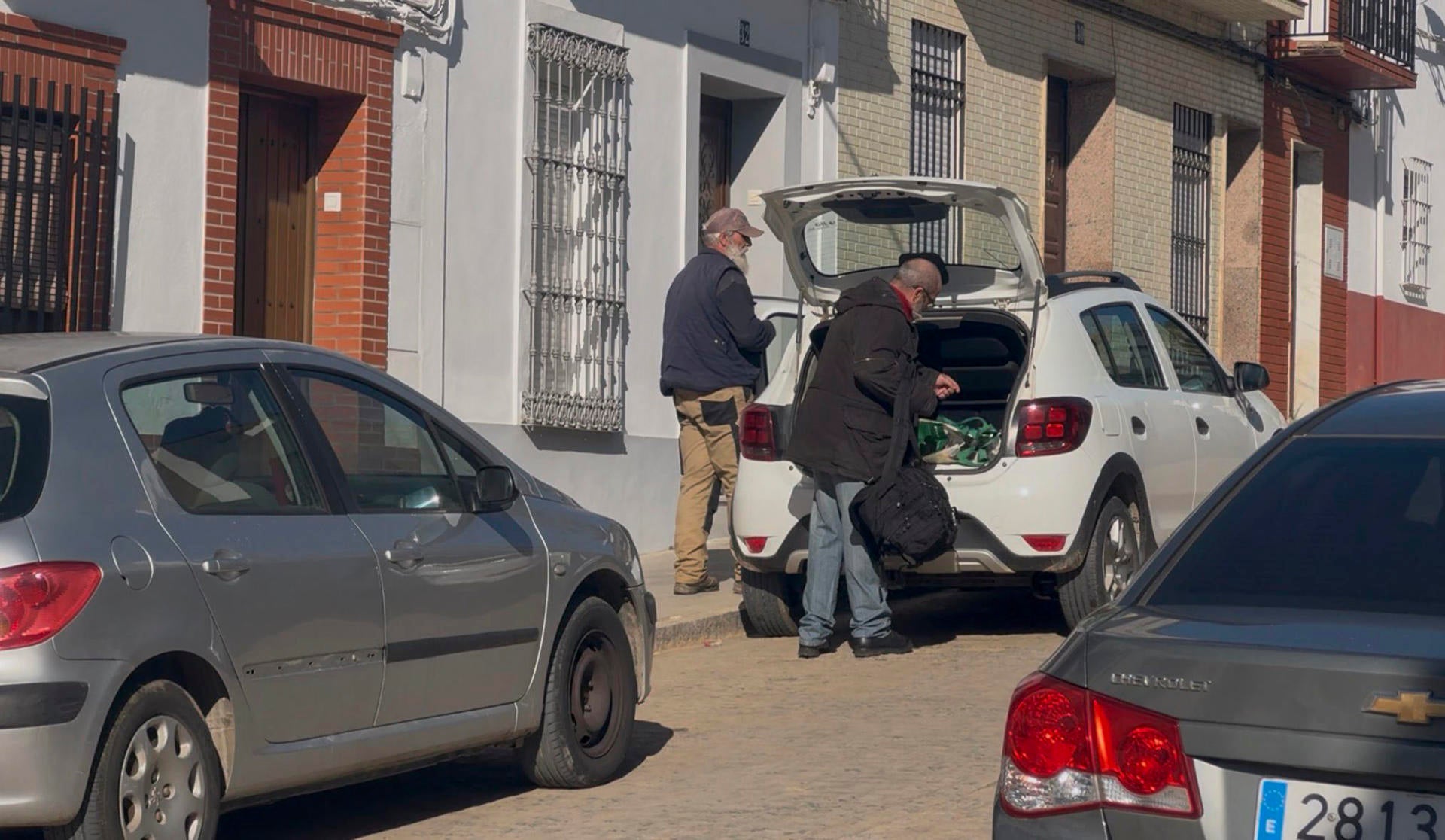 Los dos hermanos de Hornachos (Badajoz) investigados en relación con el crimen de Francisca Cadenas. Los dos hermanos de Hornachos (Badajoz) investigados en relación con el crimen de Francisca Cadenas.