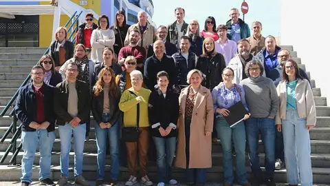 Soraya Vega registra su precandidatura a liderar el PSOE extremeño para "relanzar" el partido y a la comunidad Soraya Vega registra su precandidatura a liderar el PSOE extremeño para "relanzar" el partido y a la comunidad