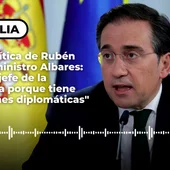 La dura crítica de Rubén Amón al ministro Albares: "Se llama jefe de la diplomacia porque tiene obligaciones diplomáticas" La dura crítica de Rubén Amón al ministro Albares: "Se llama jefe de la diplomacia porque tiene obligaciones diplomáticas"