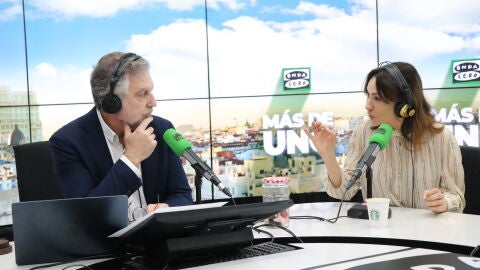 Natalia Varbeke con Carlos Alsina