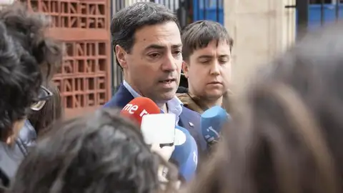 Pradales pide a Sánchez una decena de medidas para paliar el impacto de la guerra Pradales pide a Sánchez una decena de medidas para paliar el impacto de la guerra