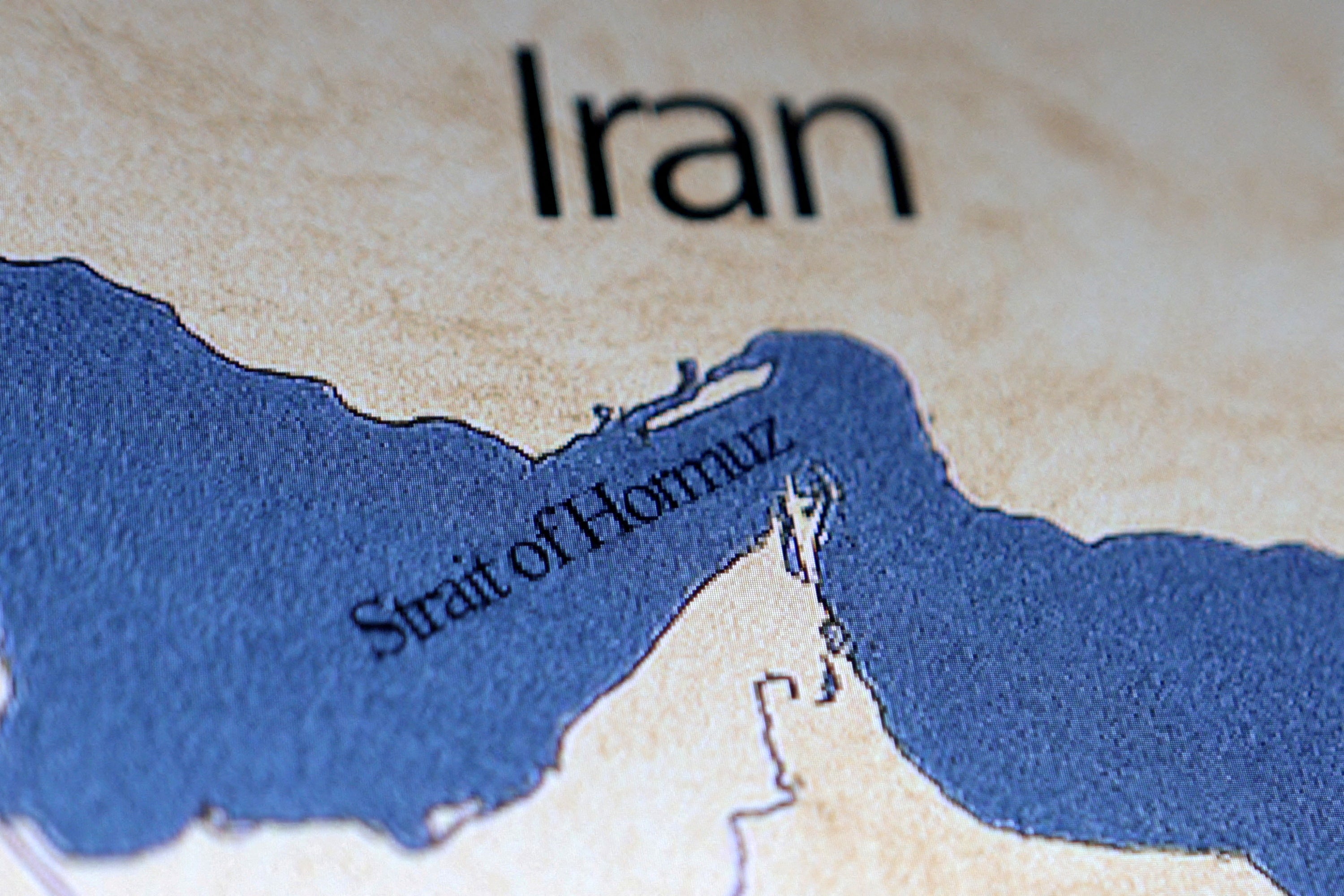 Los mapas del estrecho de Ormuz que explican la importancia de Irán en la industria del petróleo Los mapas del estrecho de Ormuz que explican la importancia de Irán en la industria del petróleo