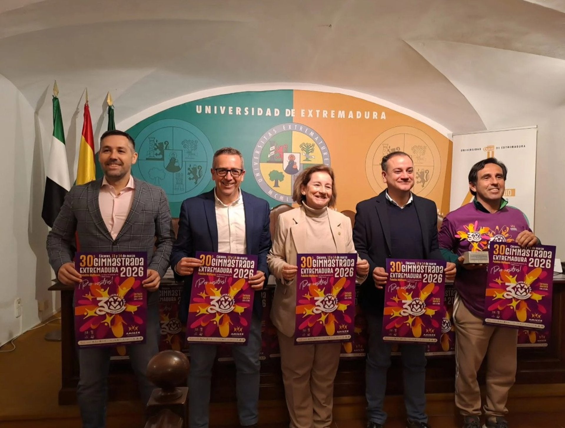 Más de 3.000 personas participan en la Gimnastrada en Cáceres, que celebra sus 30 años con una gran acto solidario Más de 3.000 personas participan en la Gimnastrada en Cáceres, que celebra sus 30 años con una gran acto solidario