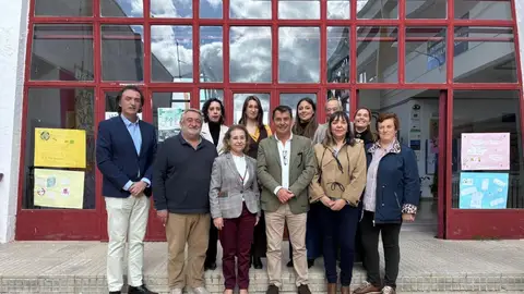 La Junta destaca la apertura de 19 comedores escolares y 57 aulas matinales en los últimos dos años y medio en la región La Junta destaca la apertura de 19 comedores escolares y 57 aulas matinales en los últimos dos años y medio en la región