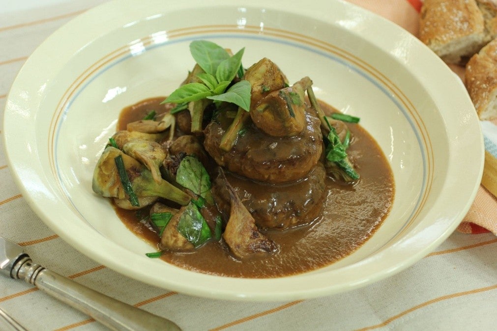 Robin Food prepara filetes rusos en salsa española Robin Food prepara filetes rusos en salsa española