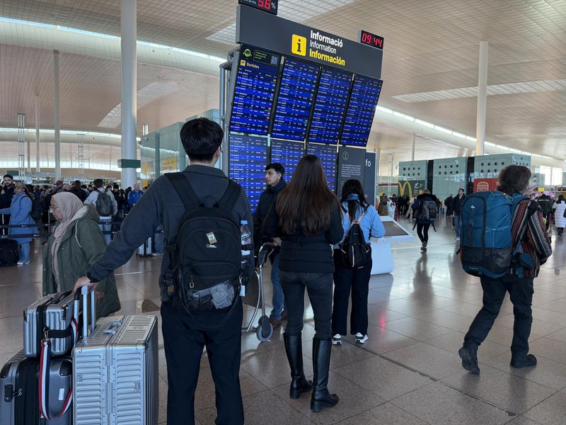 El conflicte a l'Orient Mitjà frena les reserves d’estiu però no atura la Setmana Santa dels catalans El conflicte a l'Orient Mitjà frena les reserves d’estiu però no atura la Setmana Santa dels catalans