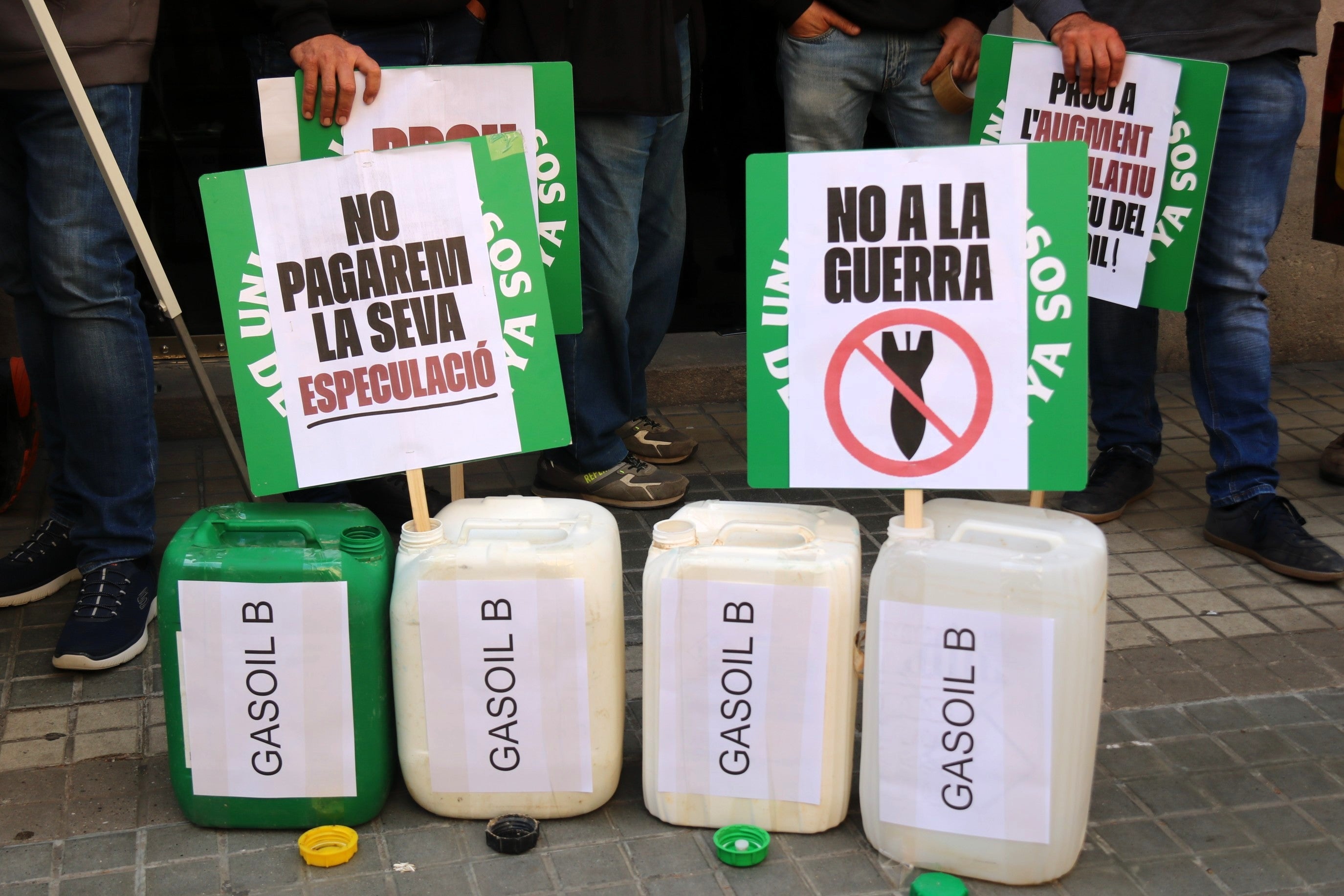 Els pagesos catalans denuncien especulació en el preu dels combustibles i reclamen mesures urgents Els pagesos catalans denuncien especulació en el preu dels combustibles i reclamen mesures urgents
