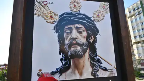 Semana Santa Almería 2026: las mejores instantáneas de las hermandades que procesionan y del Vía Crucis del Cristo de la Escucha ONDA CERO ALMERIA