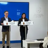Presentación en Elche de las iniciativas de creación de una tarjeta turística y la instalación de señalización inteligente. Presentación en Elche de las iniciativas de creación de una tarjeta turística y la instalación de señalización inteligente.