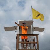 Almassora refuerza la vigilancia en sus playas con la licitación del servicio de socorrismo