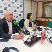 Emilio Cepeda y Lola Ruiz de la Hermosa durante la entrevista