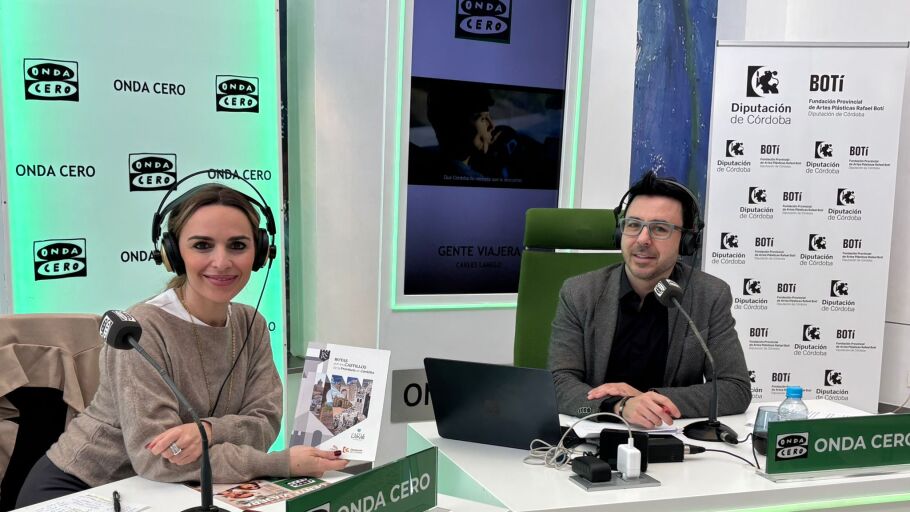 Narci Ruiz, diputada de Turismo de la Diputaci&oacute;n de C&oacute;rdoba junto a Carles Lamelo