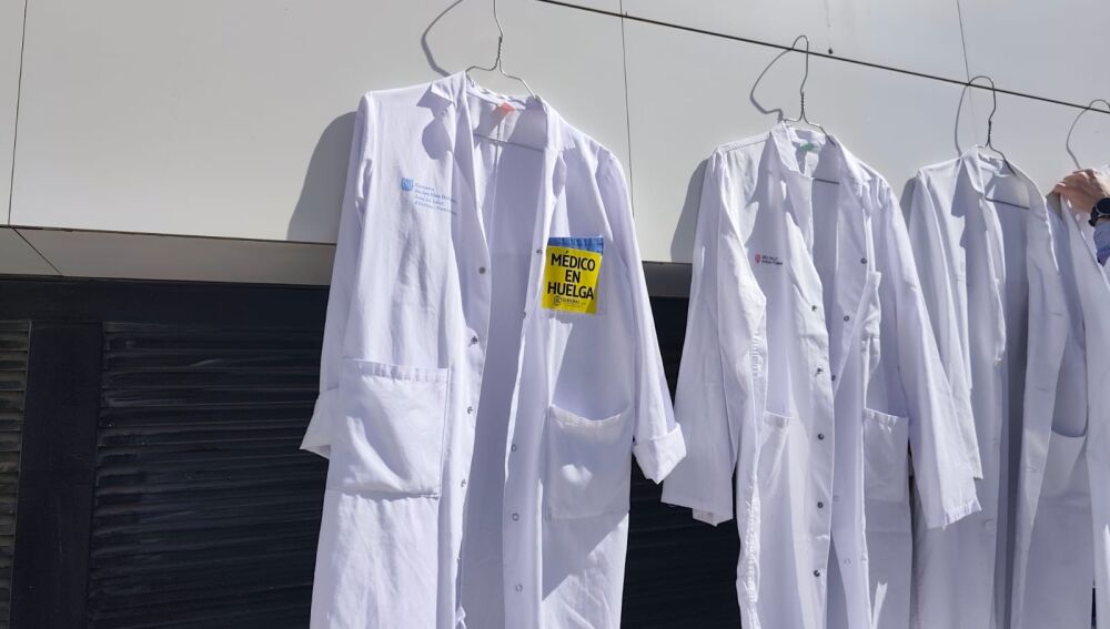 La concentración se ha llevado a cabo en el Hospital Can Misses