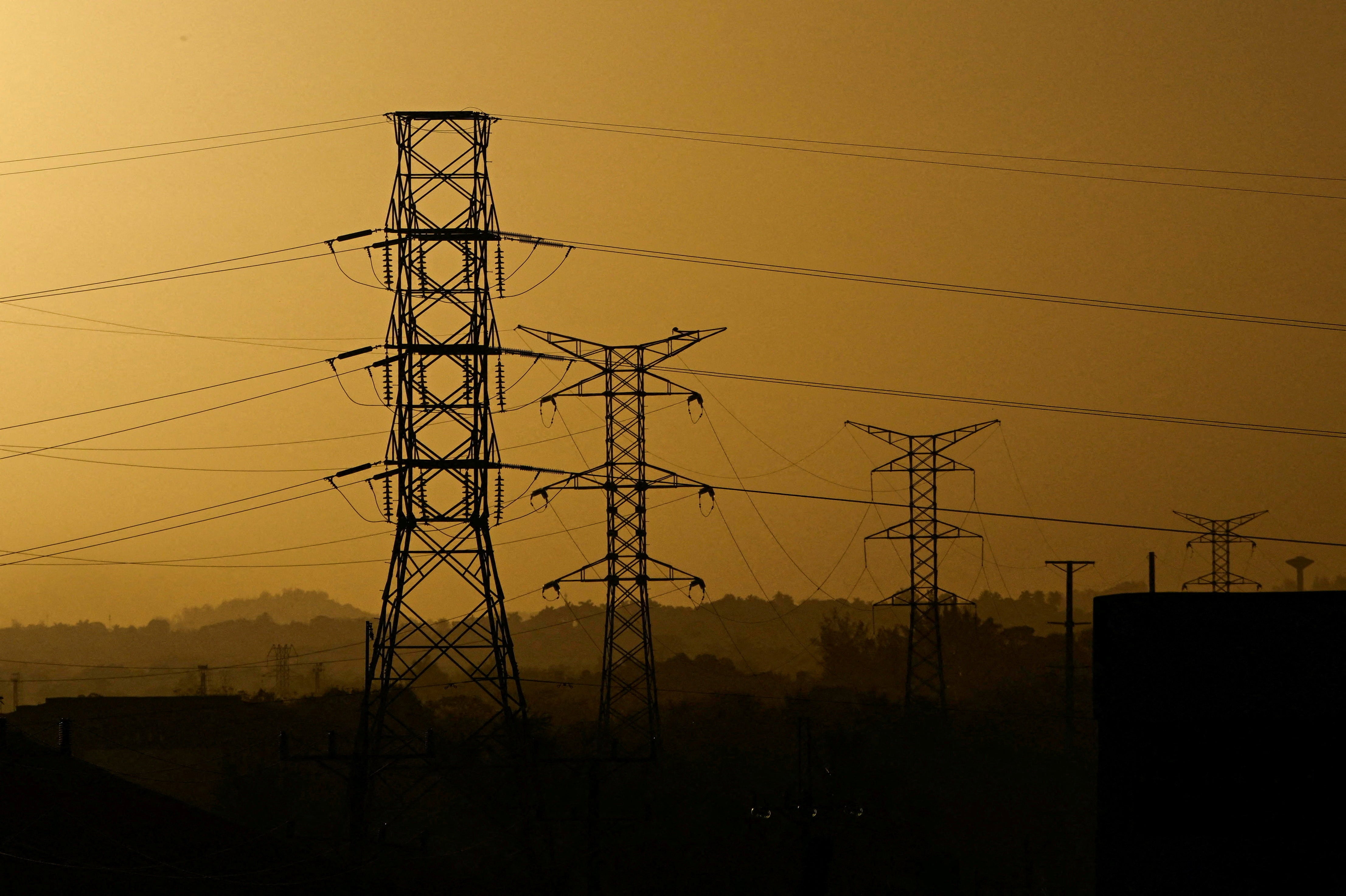 Qué está pasando en Cuba y por qué hay tantos apagones: el país registra la sexta caída de la red en año y medio Qué está pasando en Cuba y por qué hay tantos apagones: el país registra la sexta caída de la red en año y medio