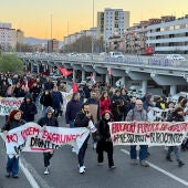 Els docents tallen carreteres i accessos a Barcelona en la primera jornada de vaga educativa