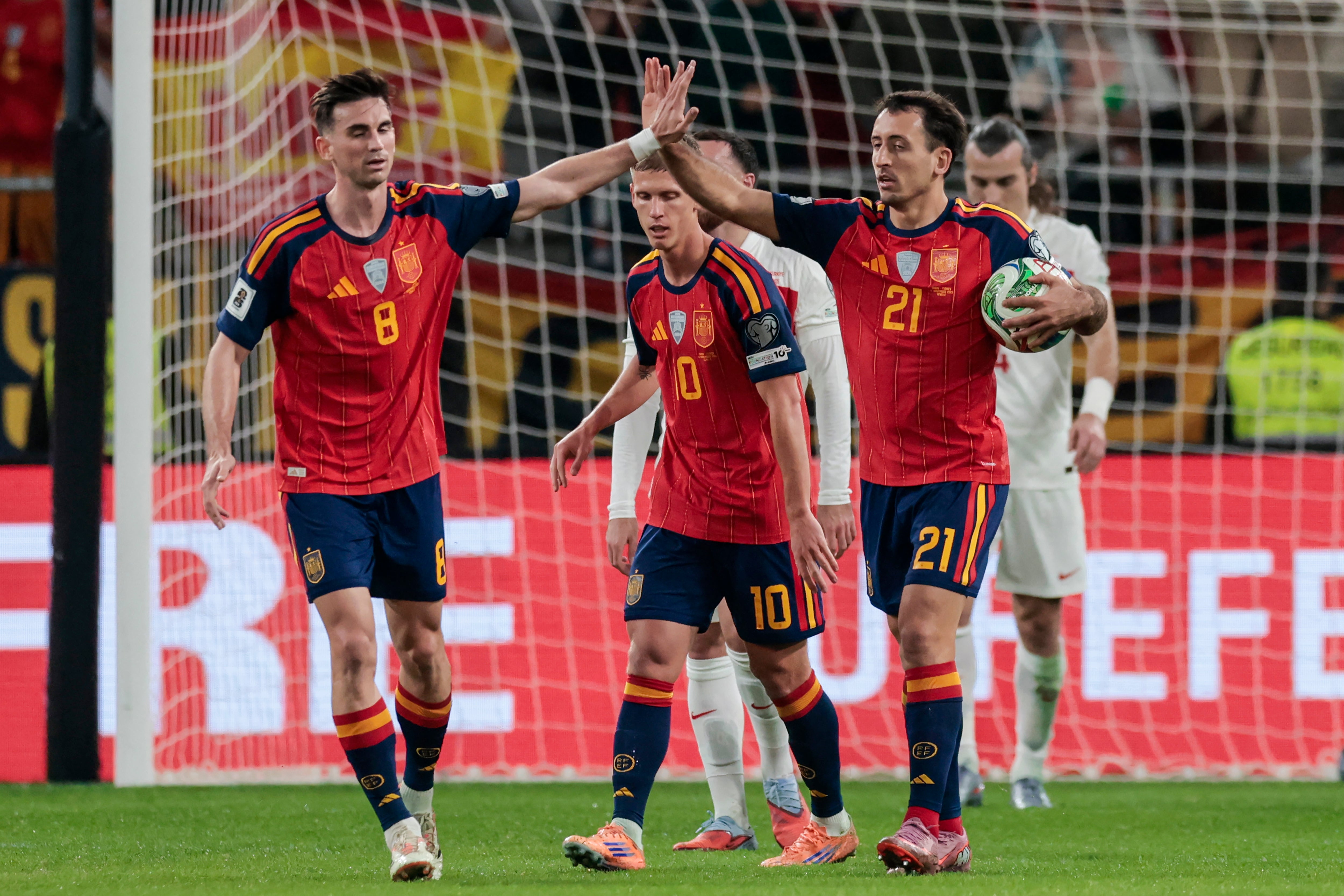 España jugará contra Serbia el viernes 27 en Villarreal España jugará contra Serbia el viernes 27 en Villarreal