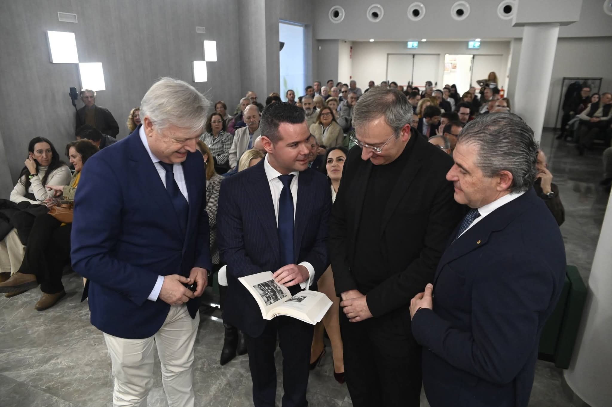 Un reconocimiento de Fray Ricardo de Córdoba Un reconocimiento de Fray Ricardo de Córdoba