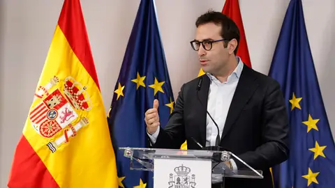 El ministro de Economía, Comercio y Empresa, Carlos Cuerpo El Gobierno no ve "ninguna anomalía" en los precios de los carburantes a pesar de la fuerte subida del diésel y la gasolina