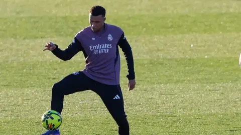 Mbabpé entra en la convocatoria para Manchester Mbabpé entra en la convocatoria para Manchester