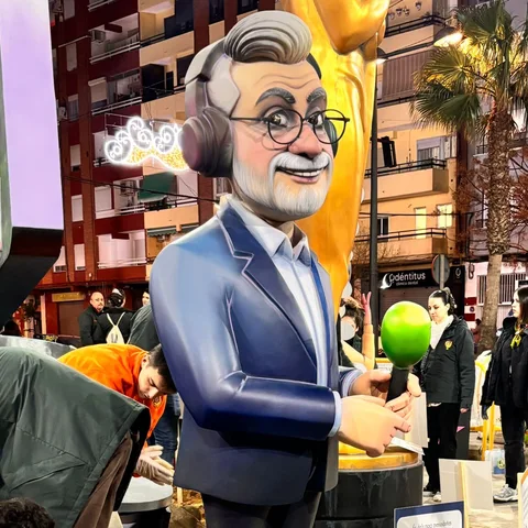 Ninot de Carlos Alsina