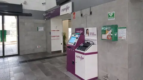 Renfe instala máquinas de atención personalizada en las estaciones de Cáceres, Plasencia, Mérida y Badajoz Renfe instala máquinas de atención personalizada en las estaciones de Cáceres, Plasencia, Mérida y Badajoz