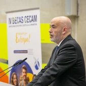 Gobierno regional y CECAM apuestan por la formación internacional Gobierno regional y CECAM apuestan por la formación internacional