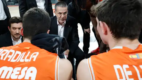 Valencia Basket quiere recuperar el paso y evitarse apuros a costa de los del Barça Valencia Basket quiere recuperar el paso y evitarse apuros a costa de los del Barça