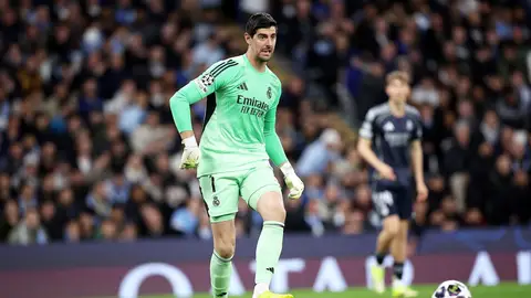 Mazazo para el Madrid: Courtois, mes y medio de baja Mazazo para el Madrid: Courtois, mes y medio de baja