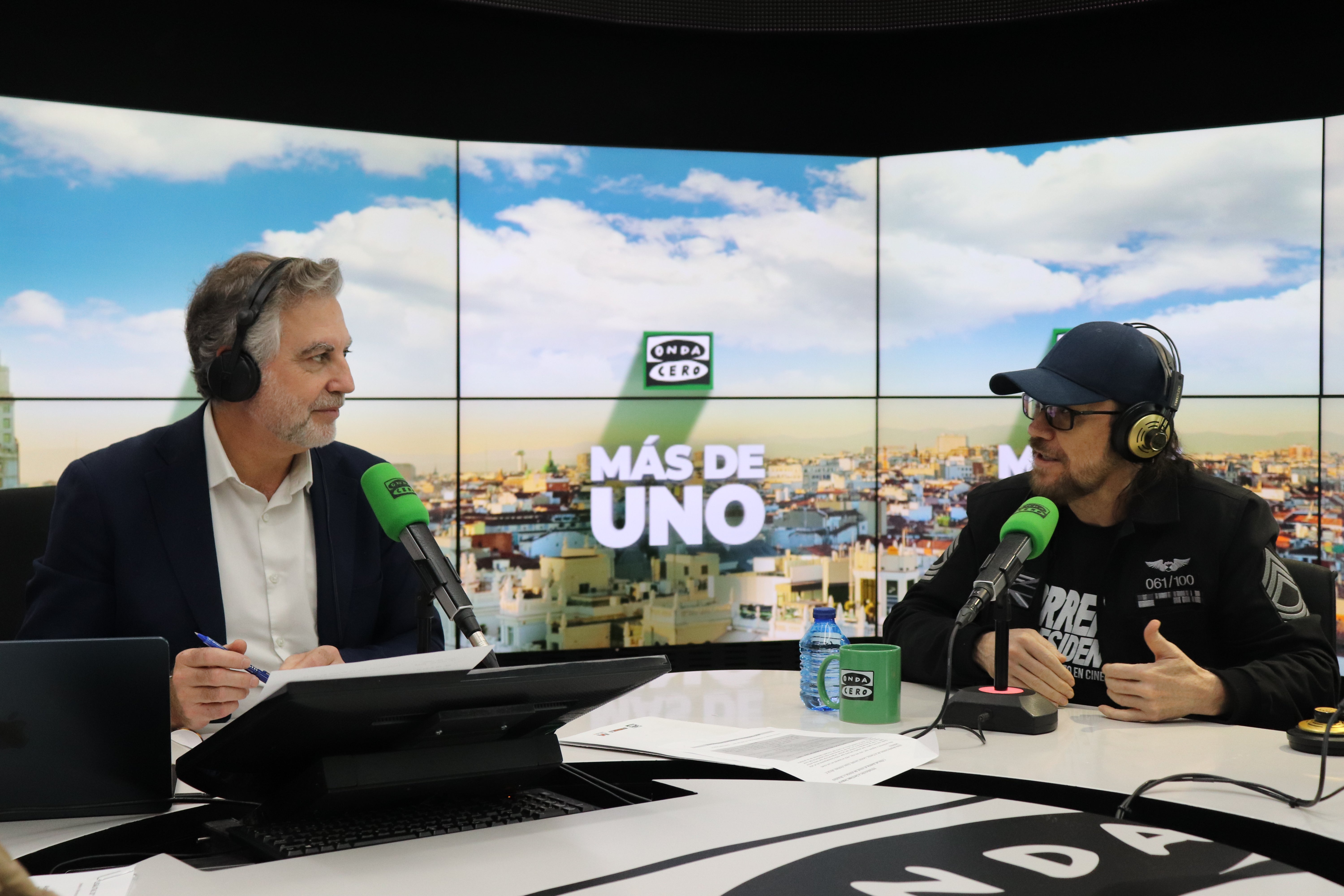 Santiago Segura celebra el éxito de 'Torrente, presidente' en Más de uno