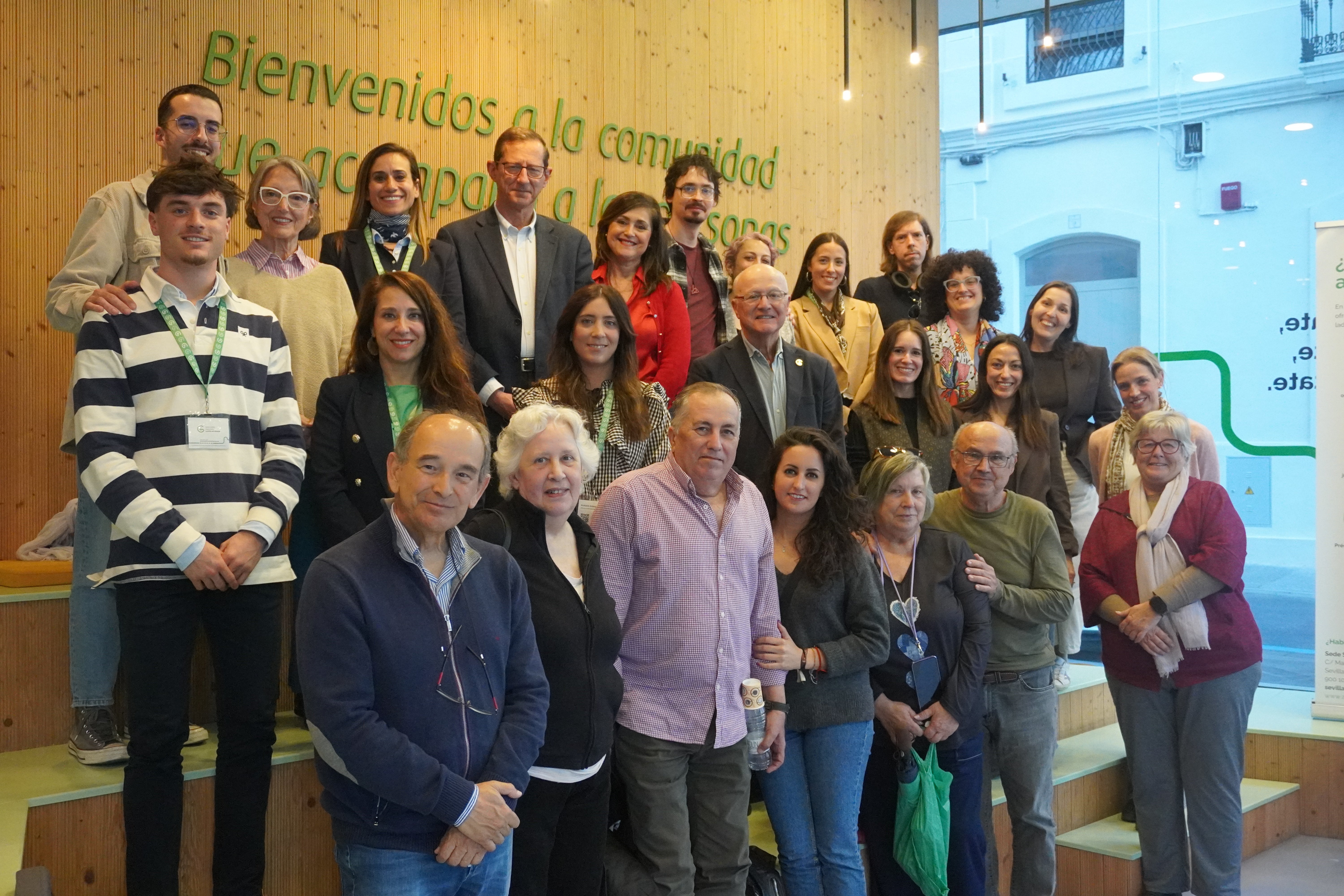 Pacientes y especialistas construyen una visión más cercana y humana del cáncer de colon Pacientes y especialistas construyen una visión más cercana y humana del cáncer de colon