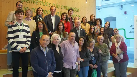 Pacientes y especialistas construyen una visión más cercana y humana del cáncer de colon Pacientes y especialistas construyen una visión más cercana y humana del cáncer de colon