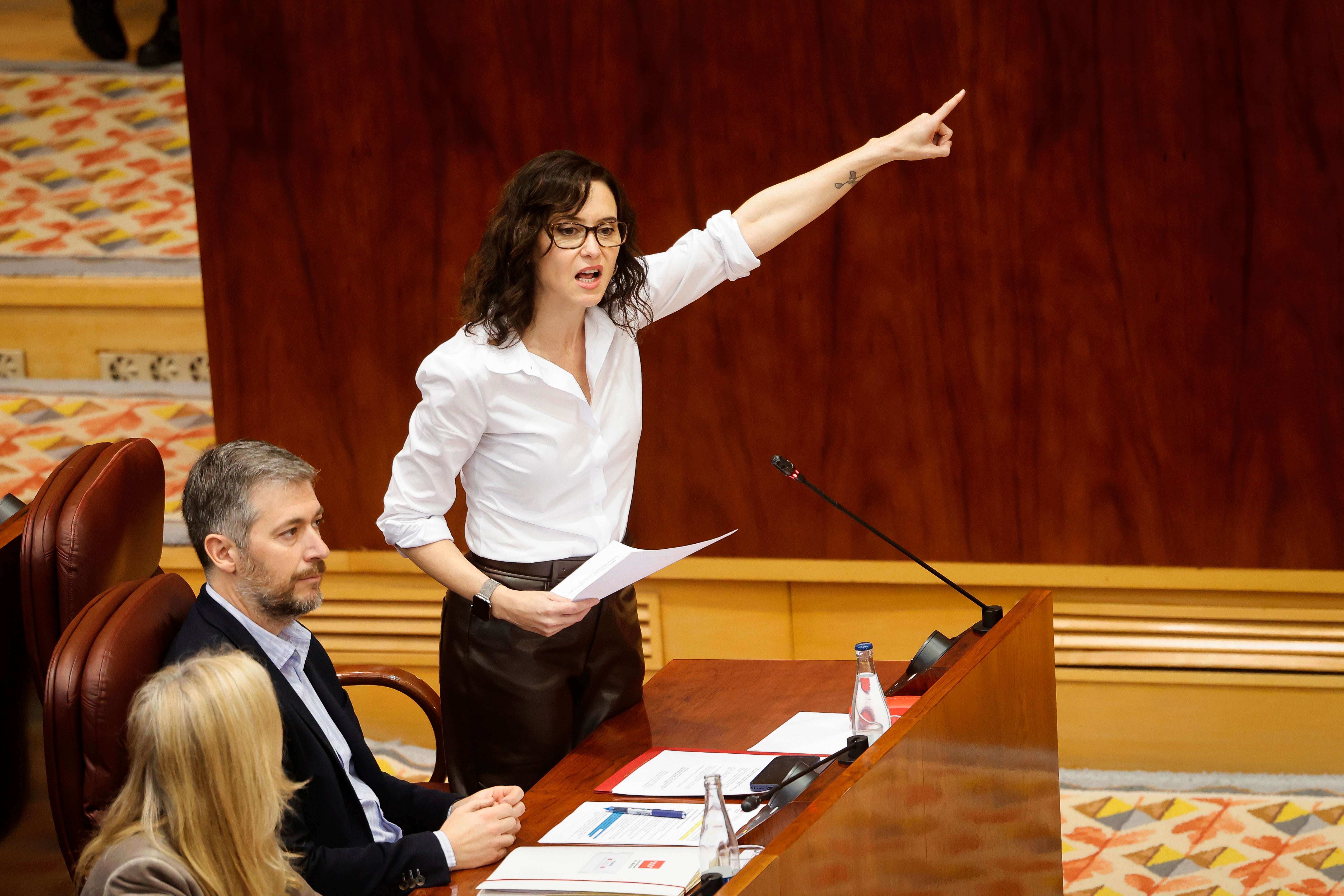 Ayuso ironiza con el viaje de Yolanda Díaz a Hollywood y asegura que a la "izquierda extrema" le ha comido la tostada Pedro Sánchez Ayuso ironiza con el viaje de Yolanda Díaz a Hollywood y asegura que a la "izquierda extrema" le ha comido la tostada Pedro Sánchez