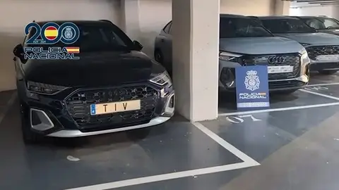 Un detenido en Plasencia por pertenencia a una banda que usaba identidades falsas para vender coches de lujo Un detenido en Plasencia por pertenencia a una banda que usaba identidades falsas para vender coches de lujo