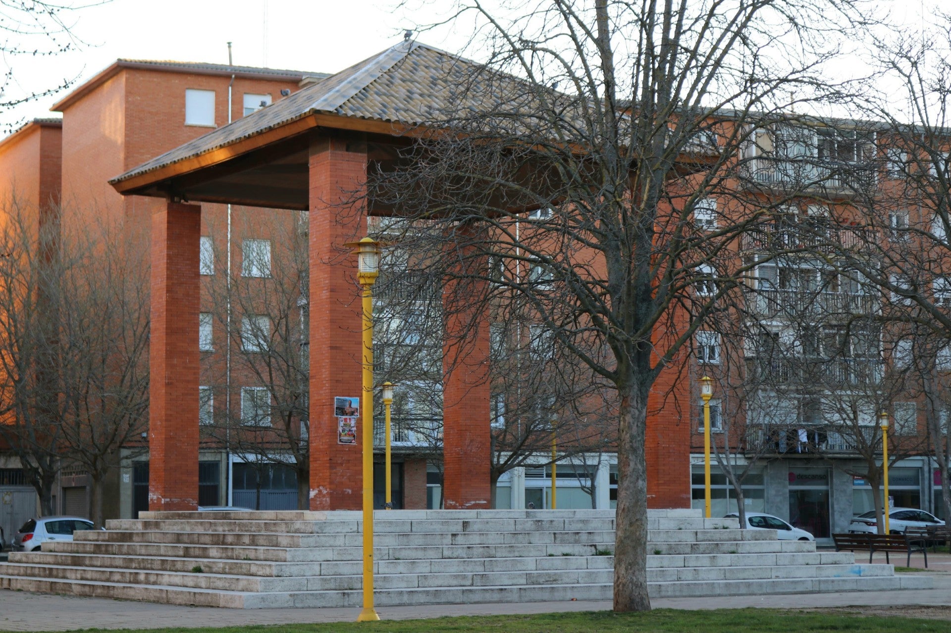 El Ayuntamiento de Palencia recepciona las obras del templete de la Plaza de la Constitución El Ayuntamiento de Palencia recepciona las obras del templete de la Plaza de la Constitución