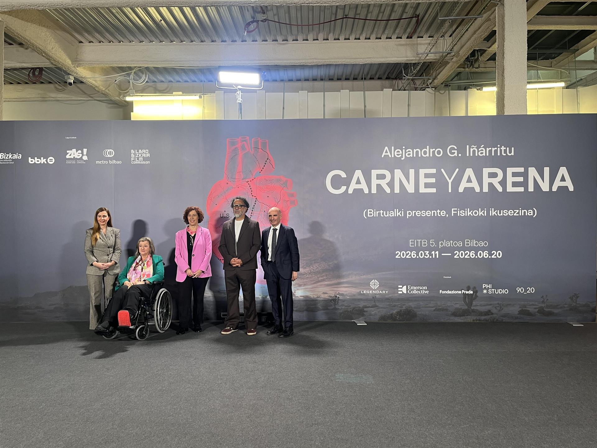 Iñárritu presenta en Bilbao la gira internacional de Carne y Arena, una instalación inmersiva para "sentir" la migración Iñárritu presenta en Bilbao la gira internacional de Carne y Arena, una instalación inmersiva para "sentir" la migración