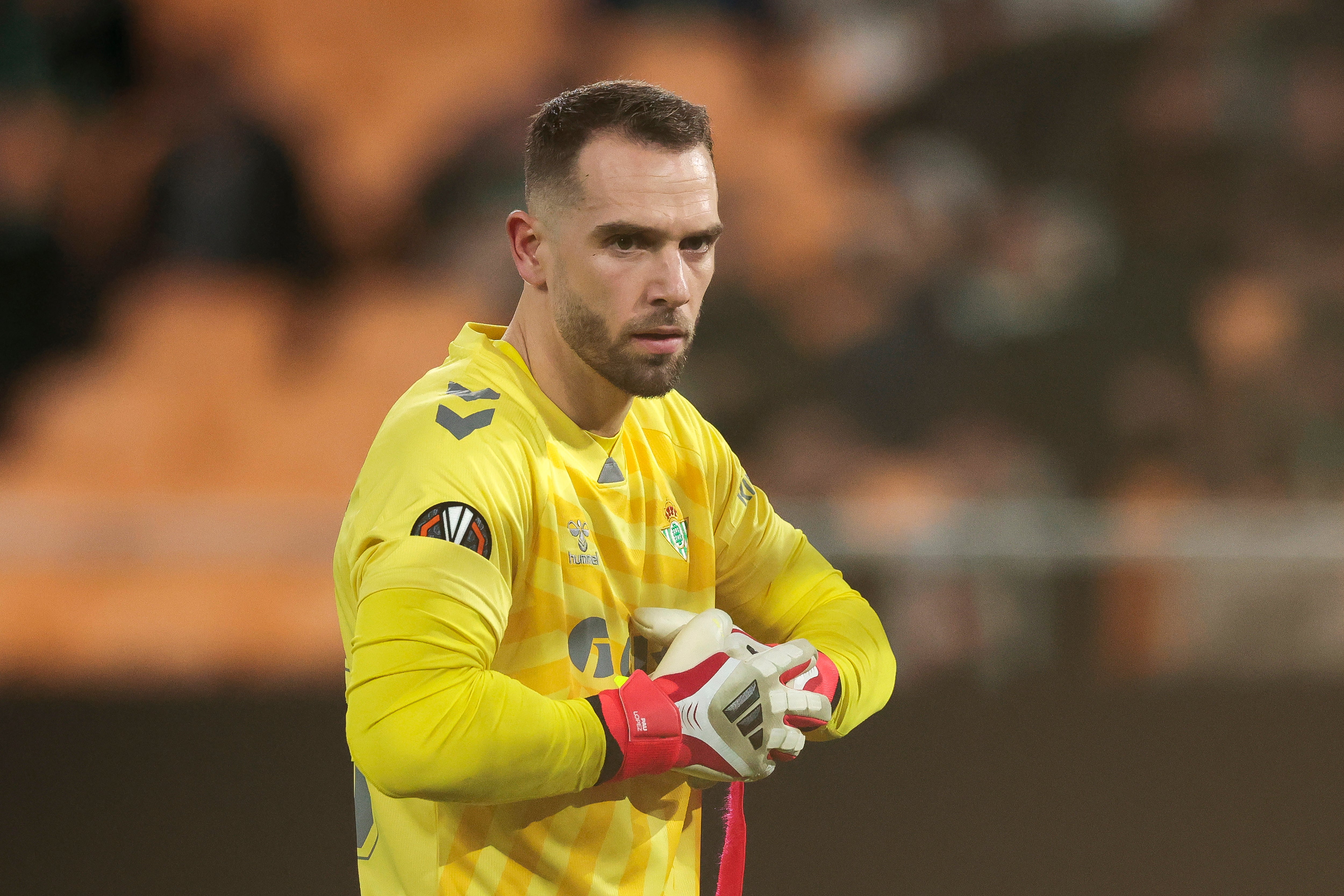 Pau López: "Por mi rendimiento no merecía estar en el Betis pero confiaron en mí"