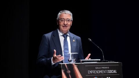 El presidente de la Diputaci&oacute;n de M&aacute;laga Francisco Salado 