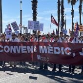Jornada de protestes de metges i docents a Catalunya