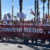 Jornada de protestes de metges i docents a Catalunya Jornada de protestes de metges i docents a Catalunya