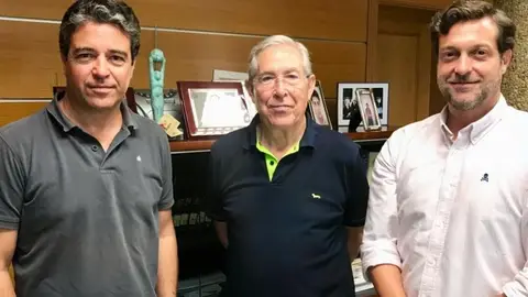 OVLAC galardonada con el Premio CEOE CYL por casi nueve décadas de innovación en maquinaria agrícola .